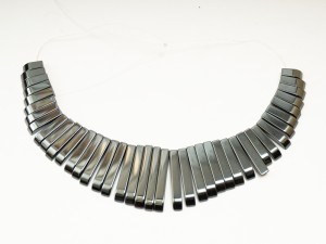 Margele din hematit - 41 buc, 12-30 mm, gaura 1mm