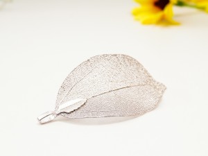 Frunza naturala imbracata in metal, lila deschis , 5-6 cm, 1 buc