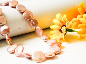 Perle de cultura bej, 12X5 mm, gaura 0.8 mm, 2 buc