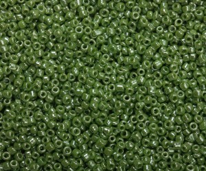 Margele de nisip, verde sidefat - 2mm, 50 gr