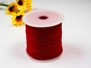 Snur usor rigid, cu guta rosu, 0.8 mm, cca 180 m pentru bratara
