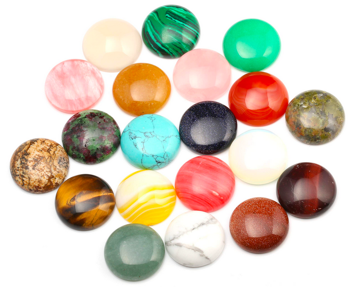 Cabochonuri – centrul de expresie al bijuteriilor handmade