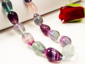 Lacrimi din fluorit 15 mm, gaura 1.2 mm, 1 buc