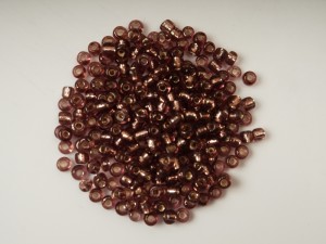 Margele nisip culoare ametist cu foita 3  mm, cca 1500 buc, 50 gr