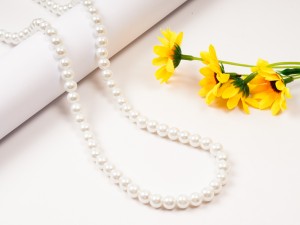 Perle din sticla albe - 8 mm,106 buc, gaura 1mm