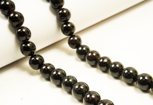 Sfere din granat -  10 mm, 4 buc, gaura 1 mm