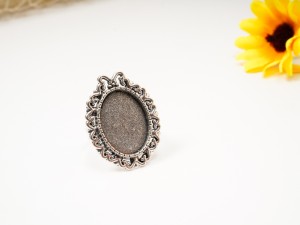 Baza de inel argintiu antichizat, pentru cabochon, d:13X18 mm,  reglabila 1 buc