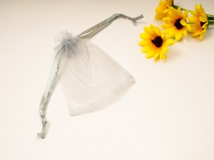 Saculeti din organza gri 7X9cm, 4 buc