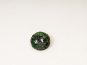 Pietre cabochon din rubin zoisit 12 mm, 1 buc